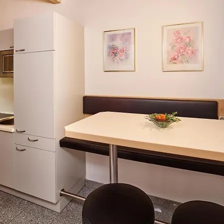 Gasthuis Gaestehaus Renate